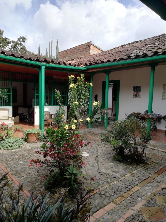 Luzart Hotel Jardin Bagian luar foto